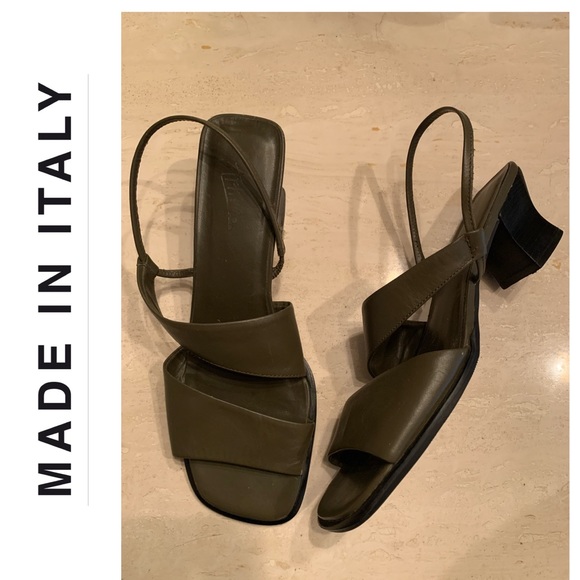 Shoes - Olive leather strap shoes ✨beautiful✨